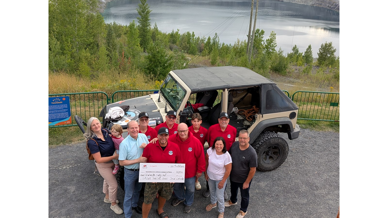 L’initiative « Gagne ton ciel » remet plus de 21 500 $ à l’Association de la sclérose en plaques de l’Estrie