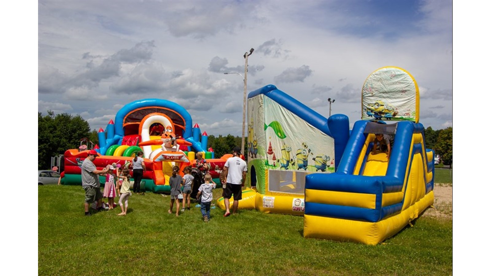 C’est toute une fin de semaine qui attend les gens de Danville du 29 au 31 août prochain, une célébration des arts, de la culture, de la famille et du sport qui, une fois de plus, ne sera pas sans rappeler l’époque de la renommée fête au village.