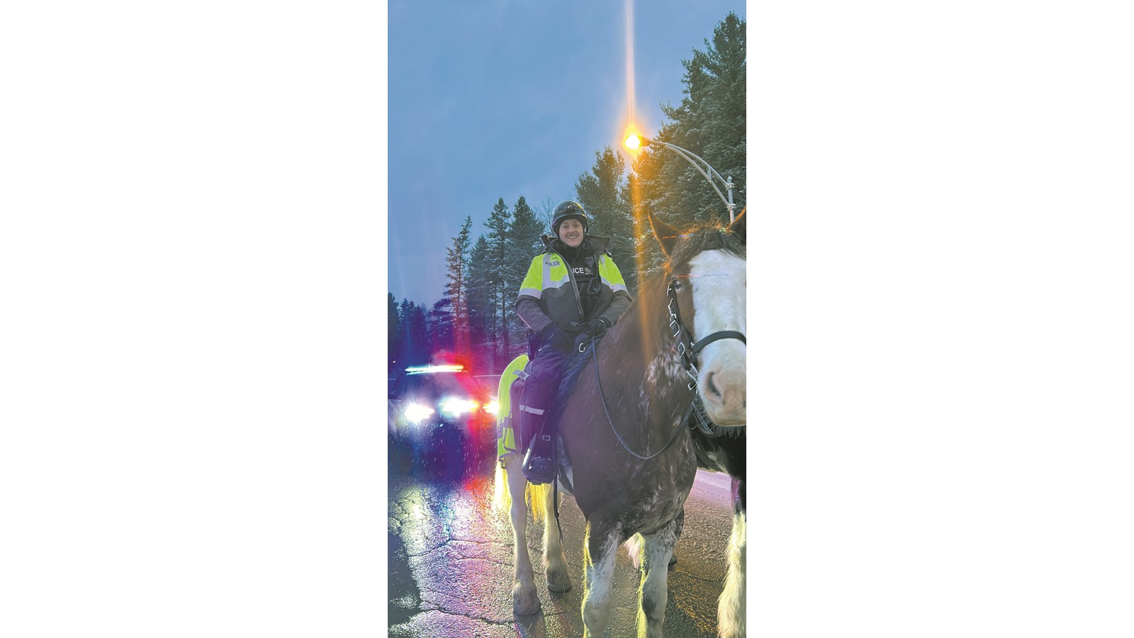 Les jeunes et les moins jeunes ont alors pu vivre des moments remplis d’émerveillement, d’activités et de joie en famille. Les policiers de la Sûreté du Québec étaient présents.