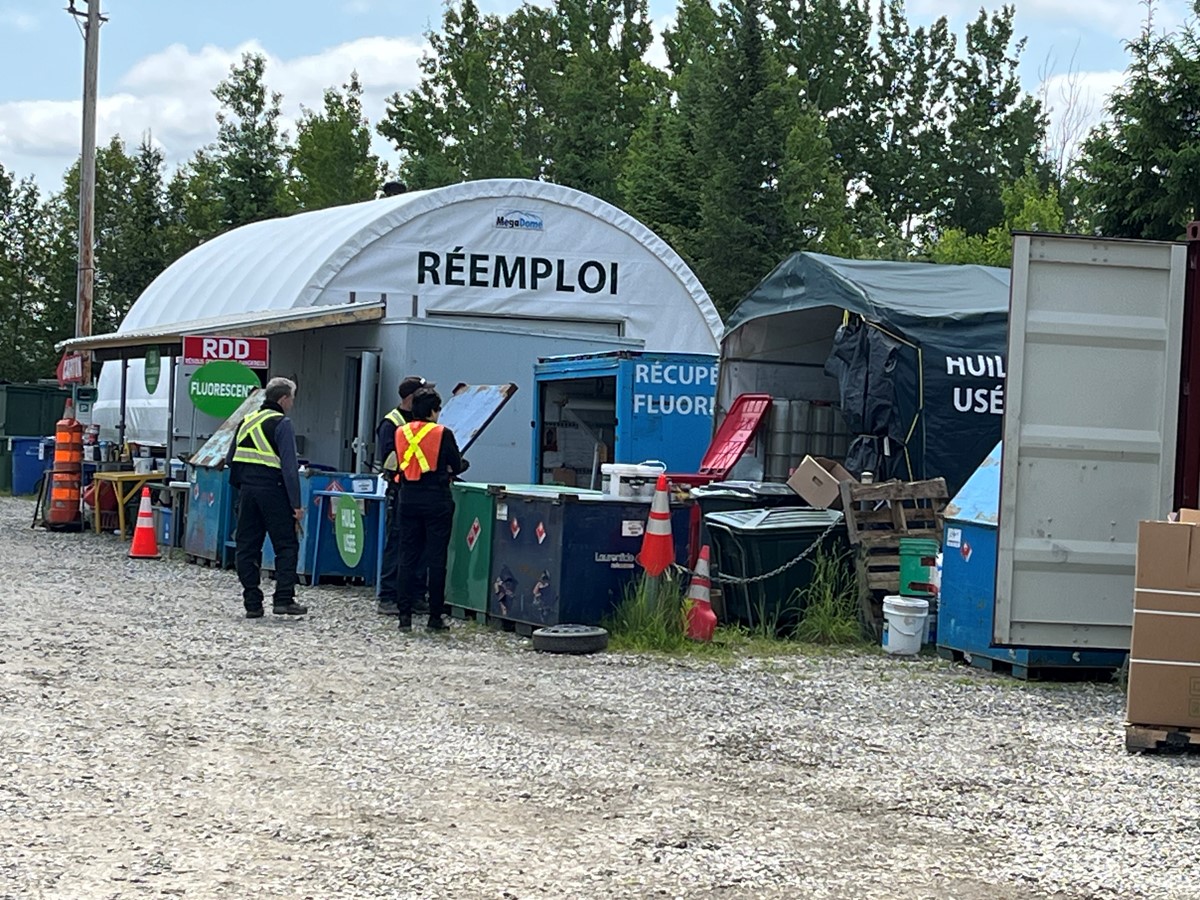 L’espace de la tente du réemploi sera repensé et réaménagé afin d’accueillir davantage d’articles.