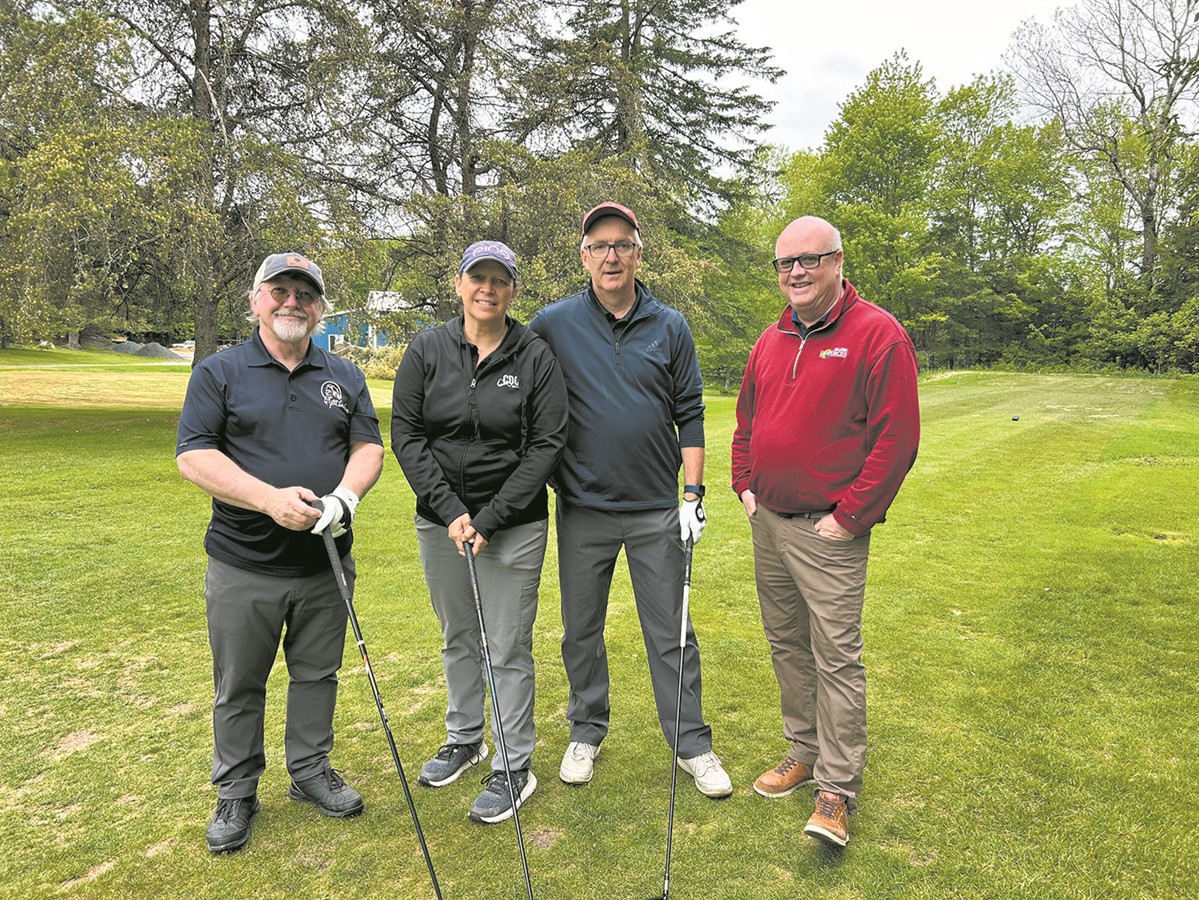 Ils étaient plus de 148 participants à prendre le départ lors du tournoi de golf du maire de Val-des-Sources, présenté sur le terrain du Club de golf Val-des-Sources le vendredi 29 mai dernier.
