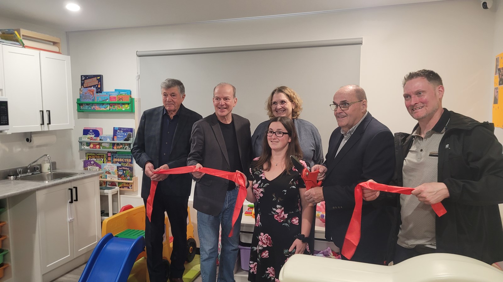 Saint-Claude : bibliothèque rénovée et service de garde inaugurés