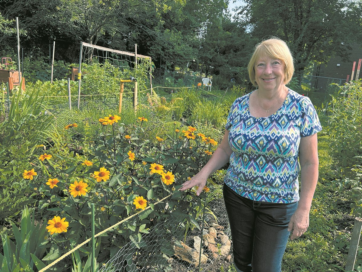 Louise Tremblay, coordonnatrice du jardin communautaire pour le Centre d’action bénévole de Windsor et région.