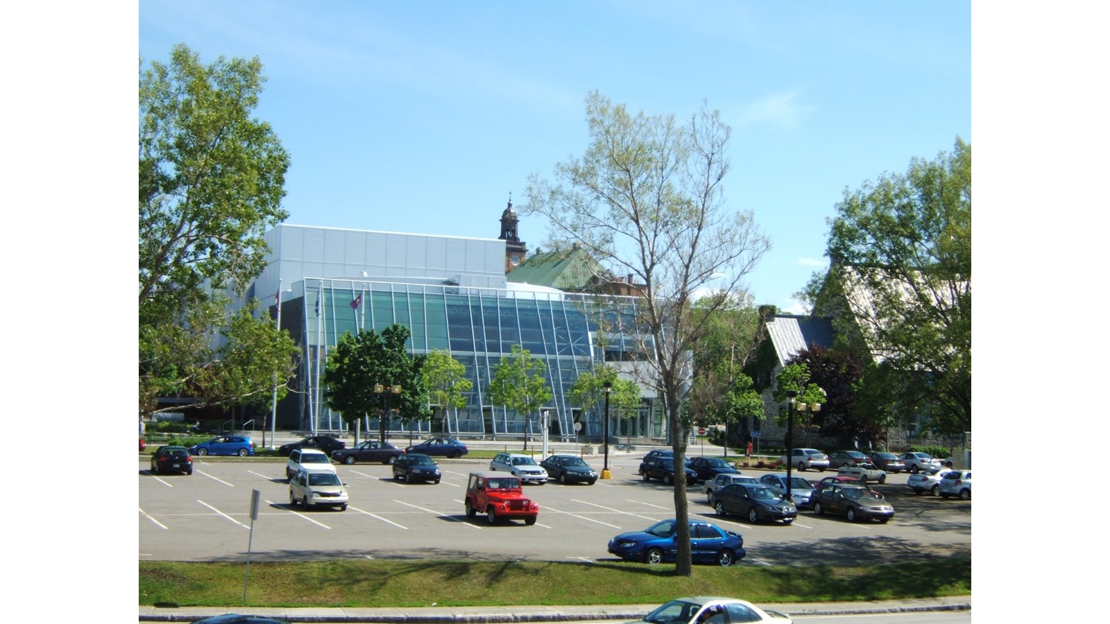 La Salle DESJARDINS-TELUS vous ouvre ses portes!
