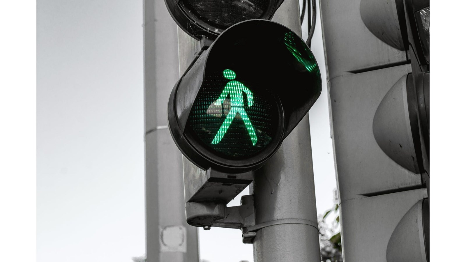 Nouveaux feux de circulation sur la 2e Rue Est