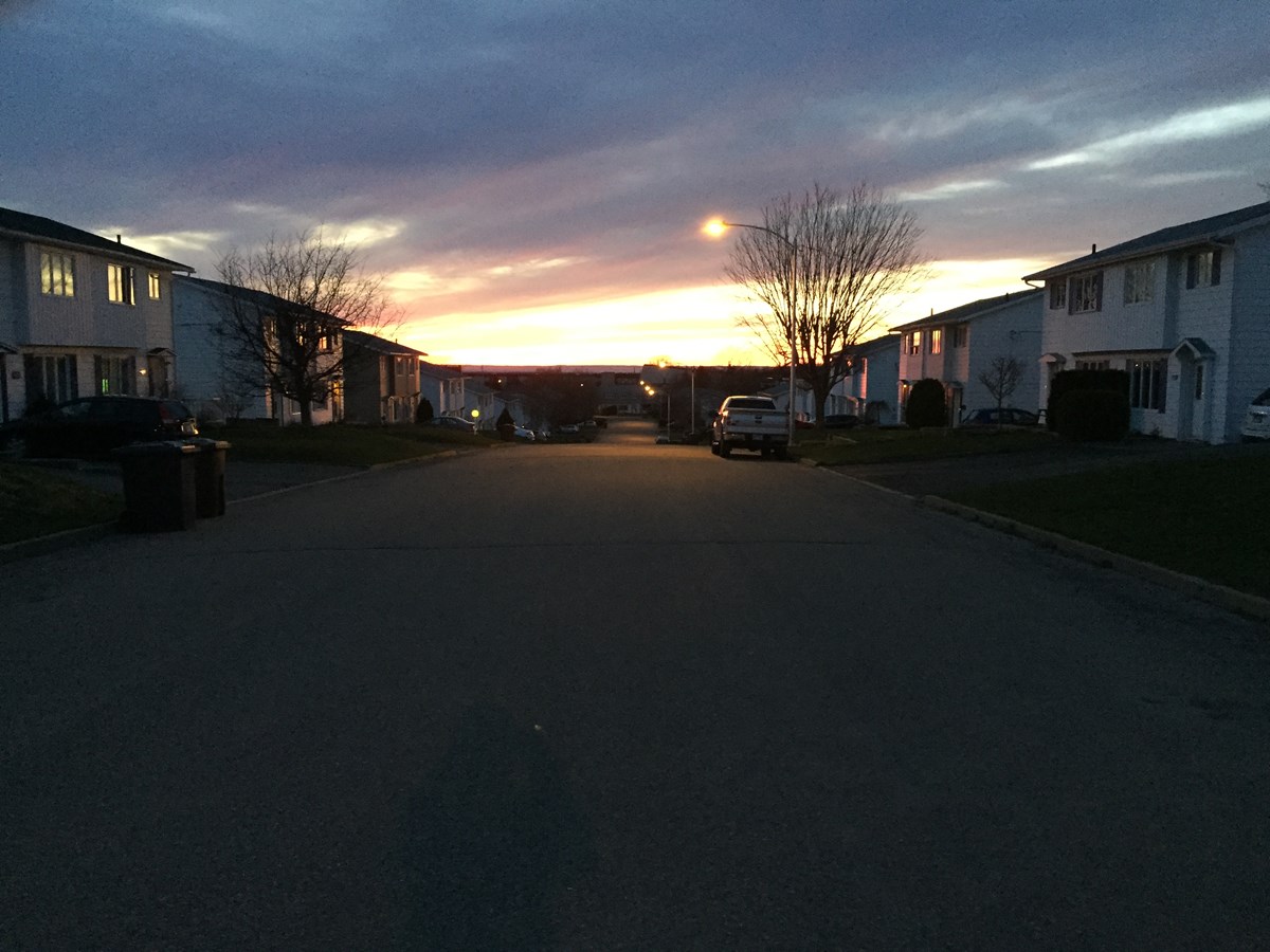 Coucher de soleil à l'approche de l'été