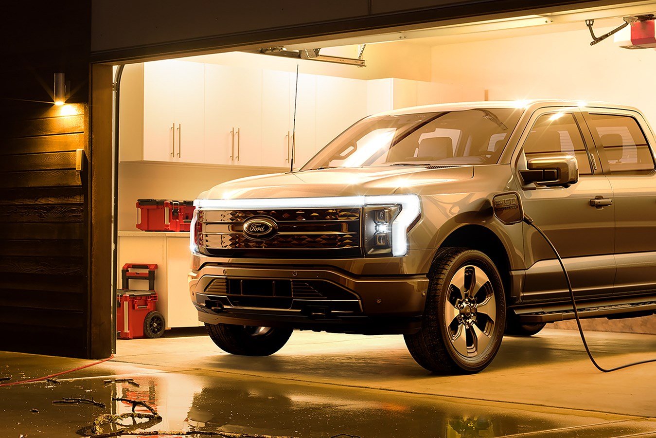 Le Ford F-150 Lightning tout électrique dévoilé