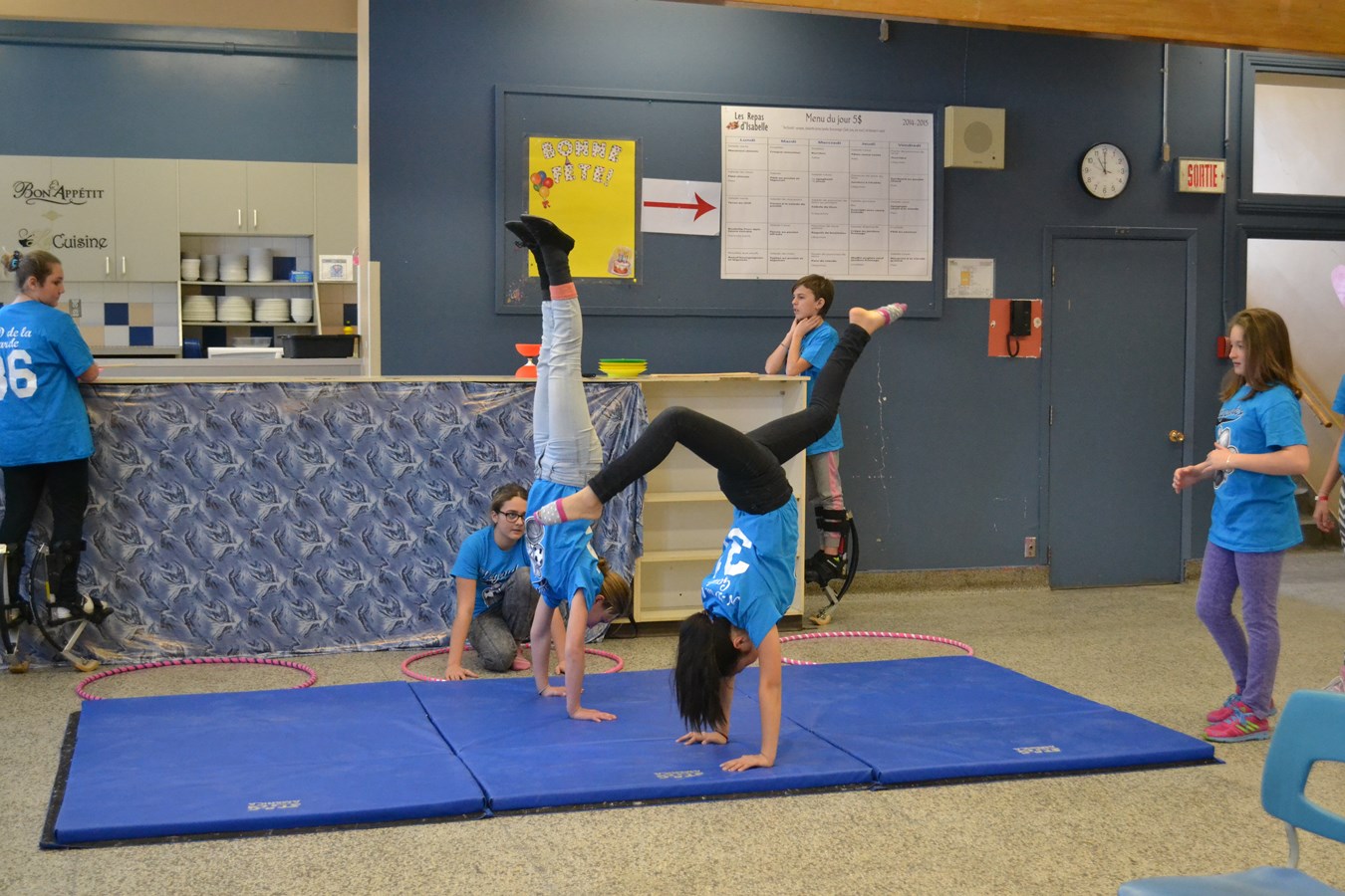 Les élèves de 2e à 6e année de l’école Notre-Dame-de-la-Garde clôtureront le Festi-Cirque, avec Océania, où ils partiront à la découverte du monde fascinant des océans.