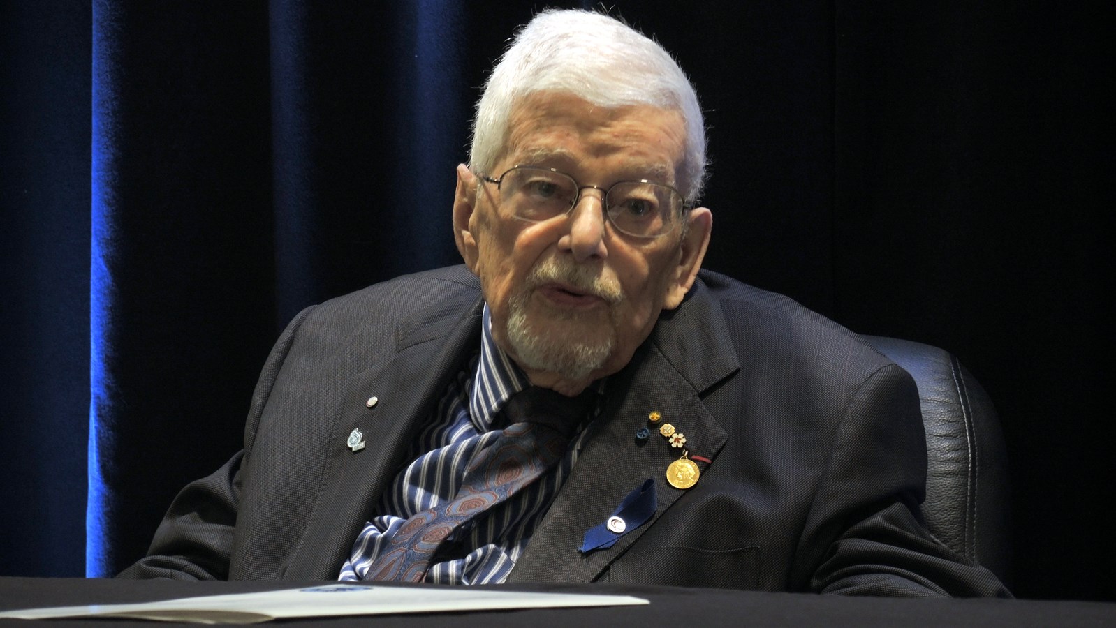Paul Gérin-Lajoie, maintenant âgé de 95 ans, a retenu l'attention de tous lors de son intervention.