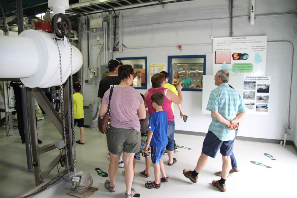 Vidéos, kiosques et visites guidées : plus de 300 résidents se sont informés sur leur usine!