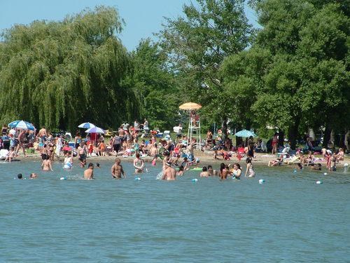La plage Saint-Zotique est ouverte tous les jours de 9 h à 20 h, et ce, jusqu’au 31 août.
