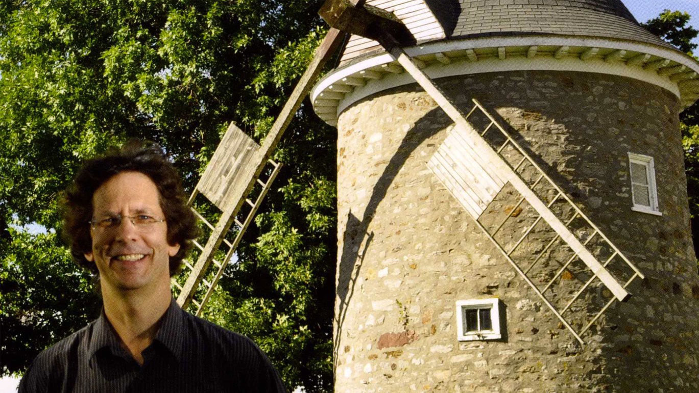 Claude Arsenault raconte l’histoire des moulins à vent du Québec