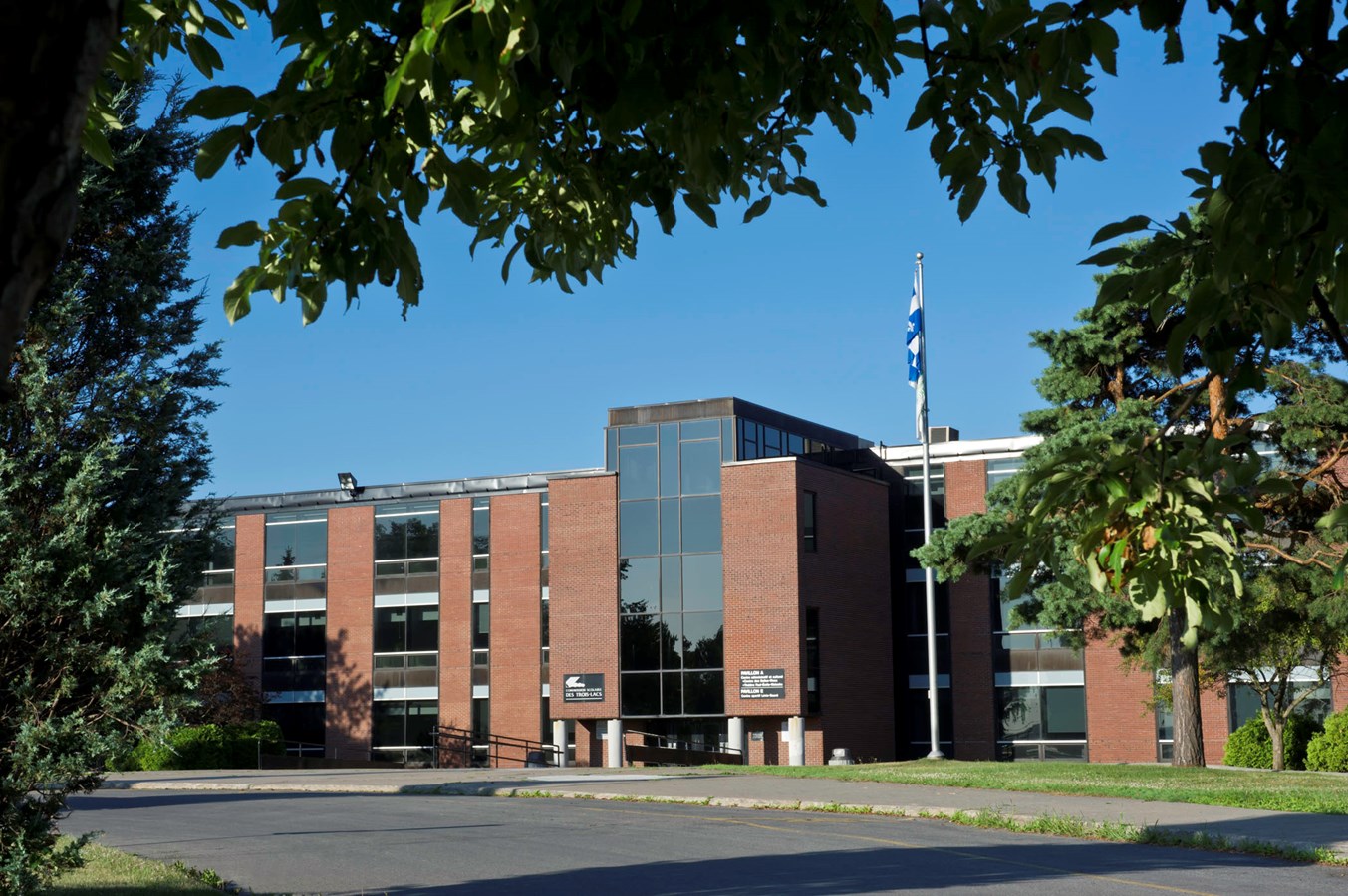 Aucune école de la Commission scolaire des Trois-Lacs n’a l’ordre d’être évacuée