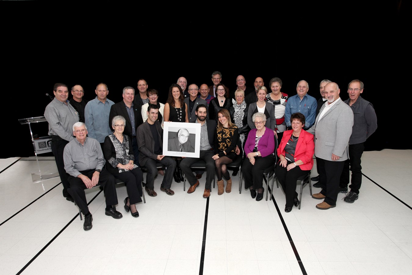 Inauguration du centre communautaire : Jean-Marc-Ducharme immortalisé