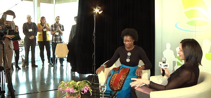 Vanessa Kanga en entrevue avec Natalie Poirier.