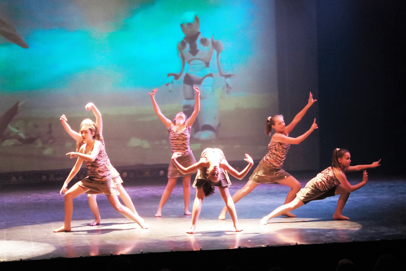 17 ans d'expérience, de création et de plaisir chez Danse Marc Charlebois