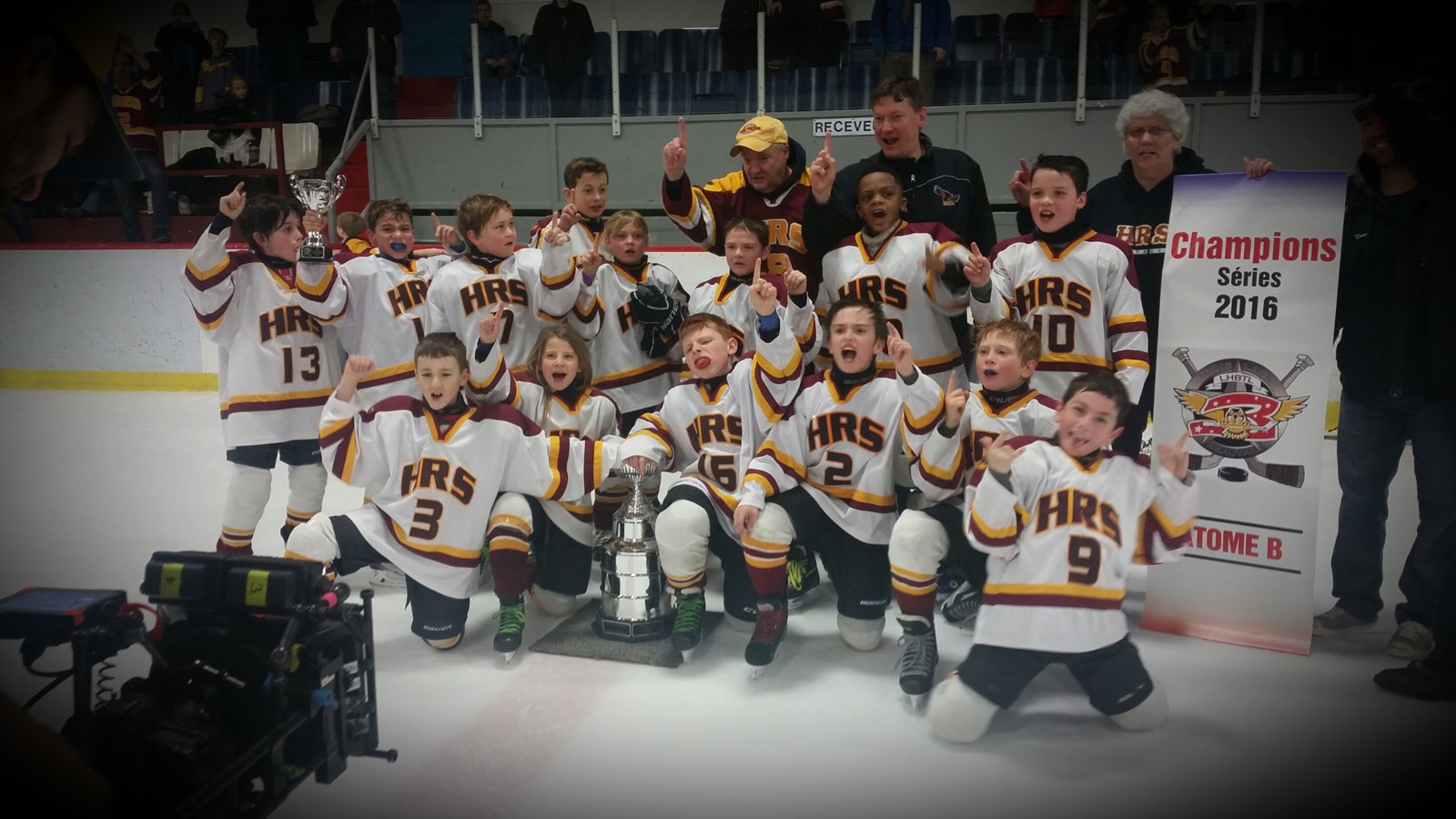 Les Hawks champions!