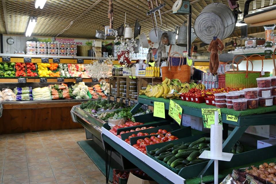 Le marché des fruits et légumes est ouvert aux Serres Vaudreuil