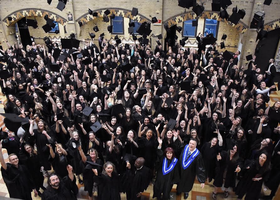 Une cérémonie distinguée, à la hauteur des diplômés