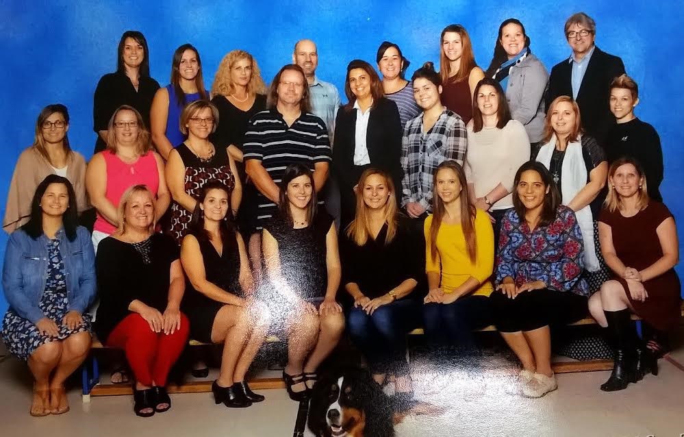 Le Syndicat de l’enseignement de la région de Vaudreuil est très fier de l’équipe qui fait partie des six écoles sélectionnées pour la web série Matière première parmi plusieurs dizaines de candidatures de partout au Québec.