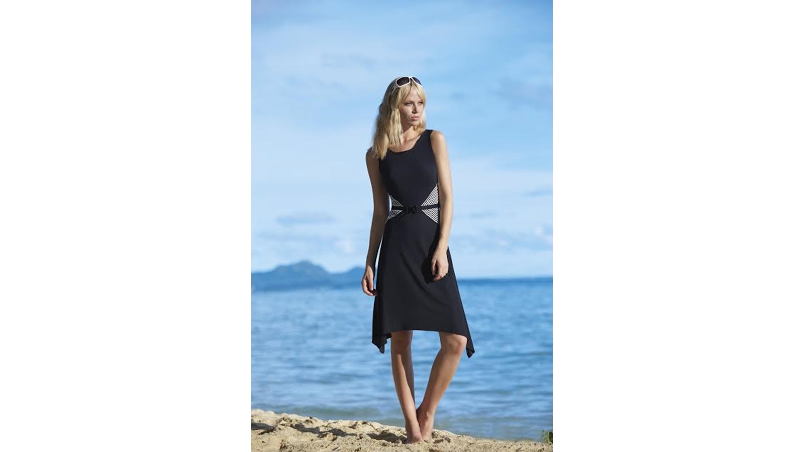 Plongez dans l'été avec la toute nouvelle collection de maillot de bain Sunflair, offert à la boutique Lingerie Marilyn.