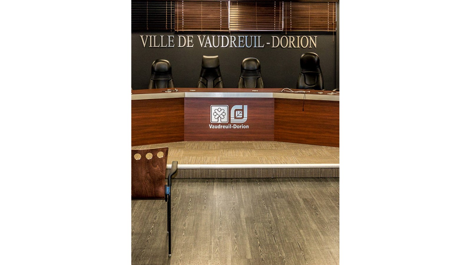 Hôtel-de-Ville, Fête nationale, CIT, une séance du conseil municipal chargée