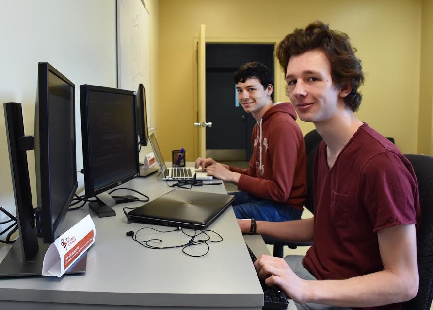 Le Collège de Valleyfield accueille deux étudiants français