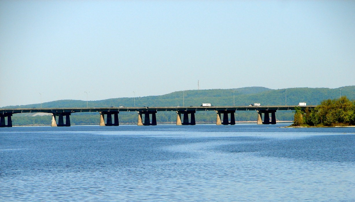 Un radar photo a fait son apparition sur le pont de l'Île-aux-Tourtes
