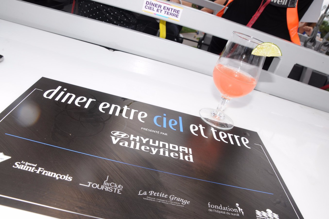 Envoyez-vous en l'air pour la Fondation de l'Hôpital du Suroît