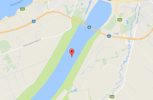 Un navire s'échoue dans le canal de Beauharnois