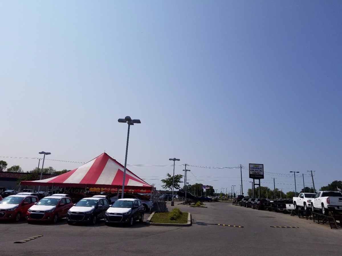 NÉO-PROMO: C'est le grand retour de la Méga vente sous la tente du Groupe AutoForce