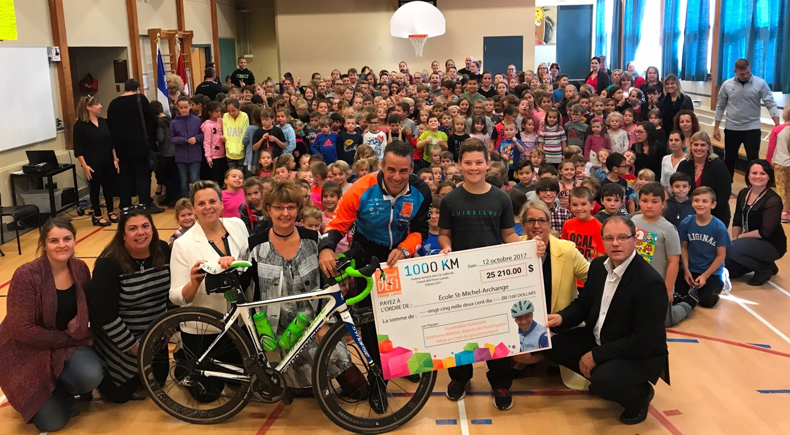 Stéphane Billette amasse 25 210 $ pour l’école Saint-Michel-Archange 