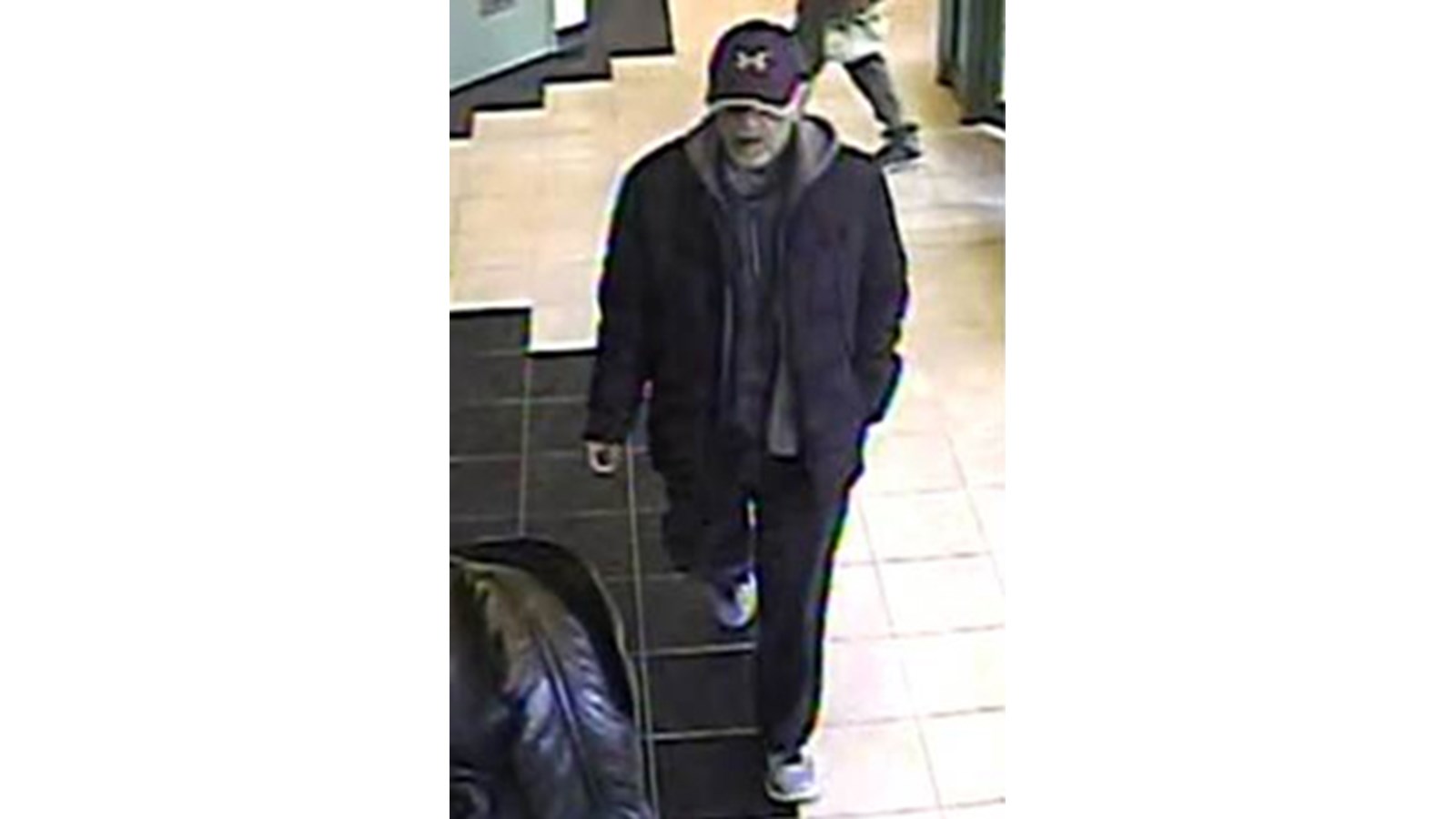 Suspects recherchés par le SPVM pour vols d’œuvres d’art  