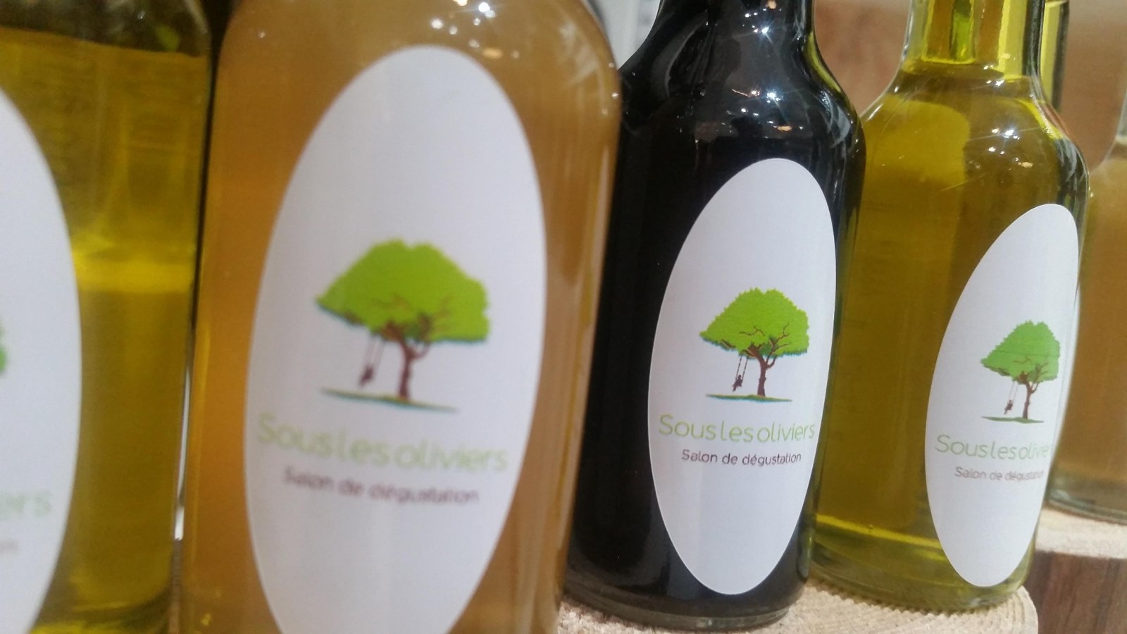 « Pour moi, l’huile d’olive n’est pas seulement une bouteille, c’est une passion. » - Josée Nadeau