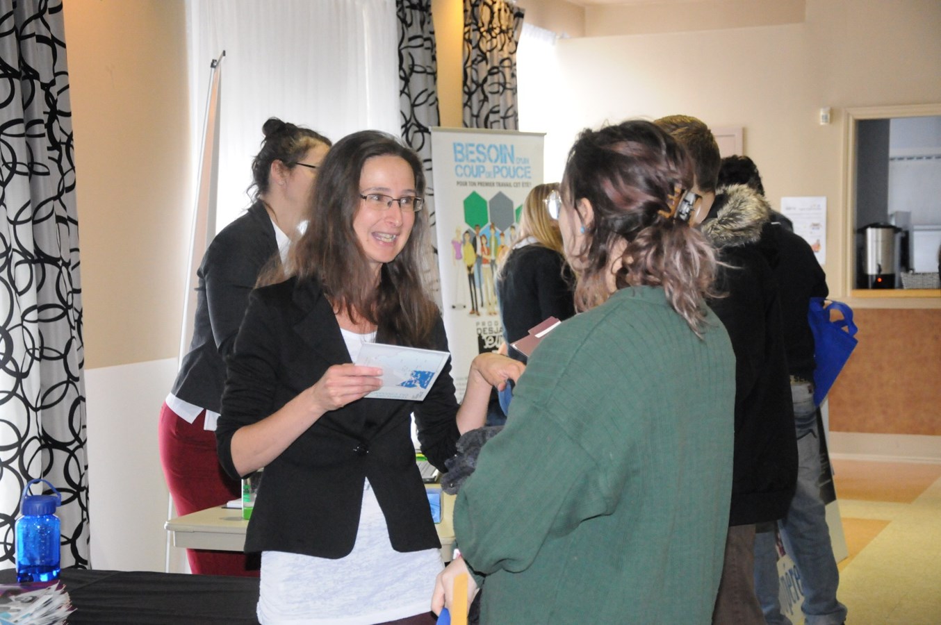 300 jeunes chercheurs d'emploi prennent part à la Journée Emploi étudiants et saisonniers 2018