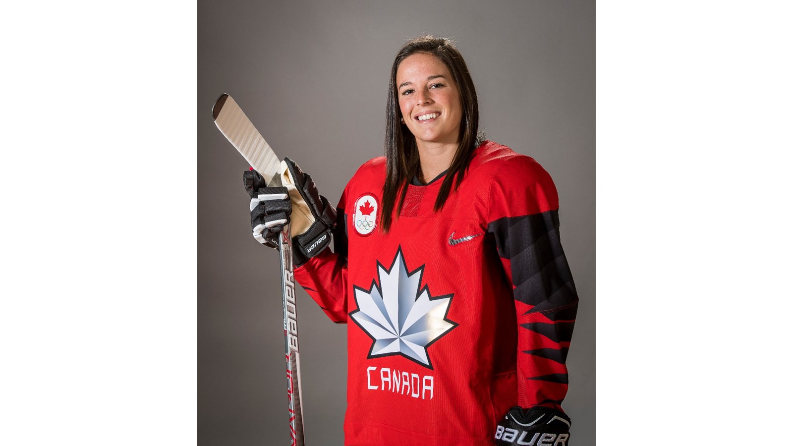 École de hockey pour l’athlète originaire de Salaberry-de-Valleyfield, Mélodie Daoust  