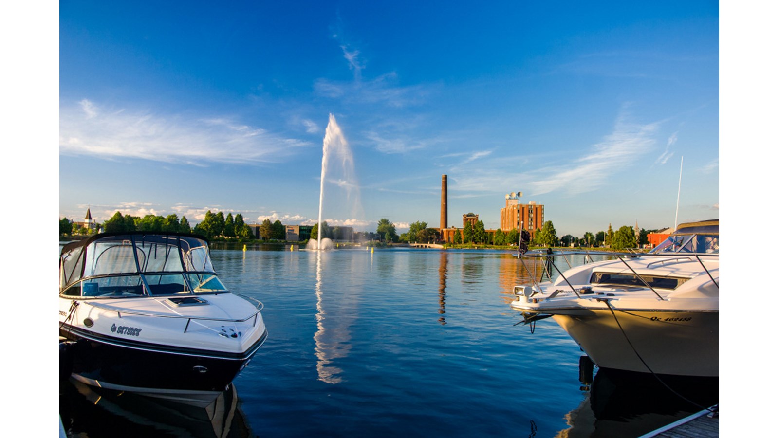 Un hôtel flottant unique au Québec accostera à Salaberry-de-Valleyfield  