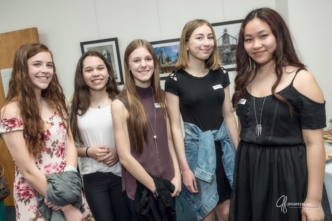Des élèves de l'école secondaire du Chêne-Bleu dévoilent leur exposition Capture ton patrimoine