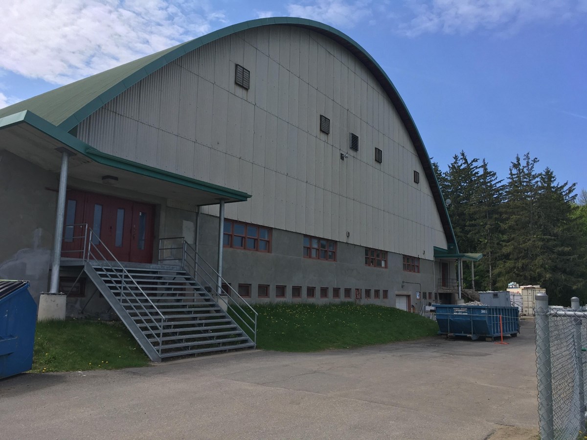 Plus de 455 000 $ pour l'aréna du Collège Bourget 