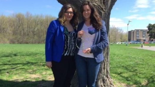 Mme Jessie Therrien, présidente du CCSEHDAA et Mme Geneviève Fournier
