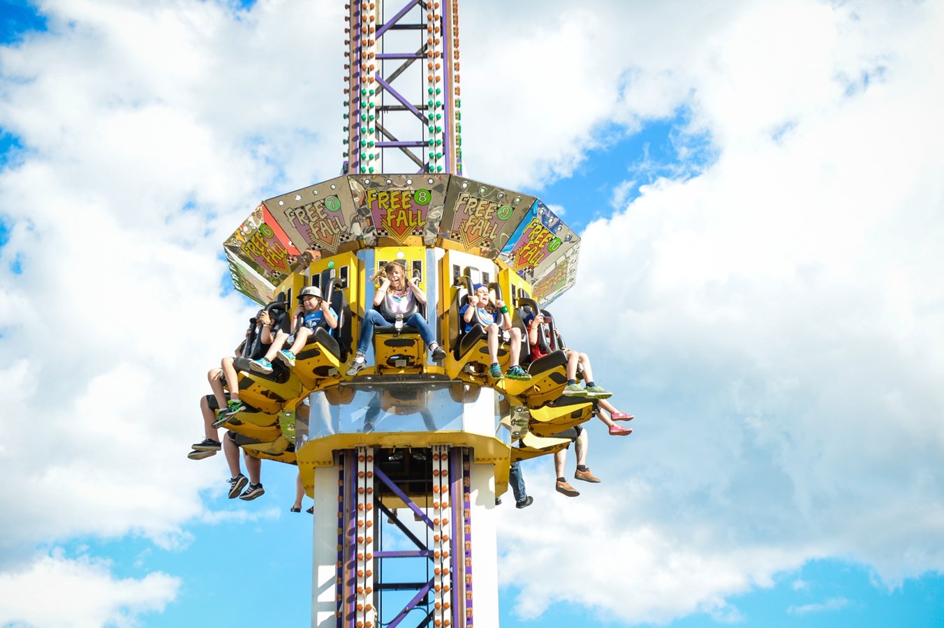 Ouverture du Festival de cirque Vaudreuil-Dorion, le 22 juin!