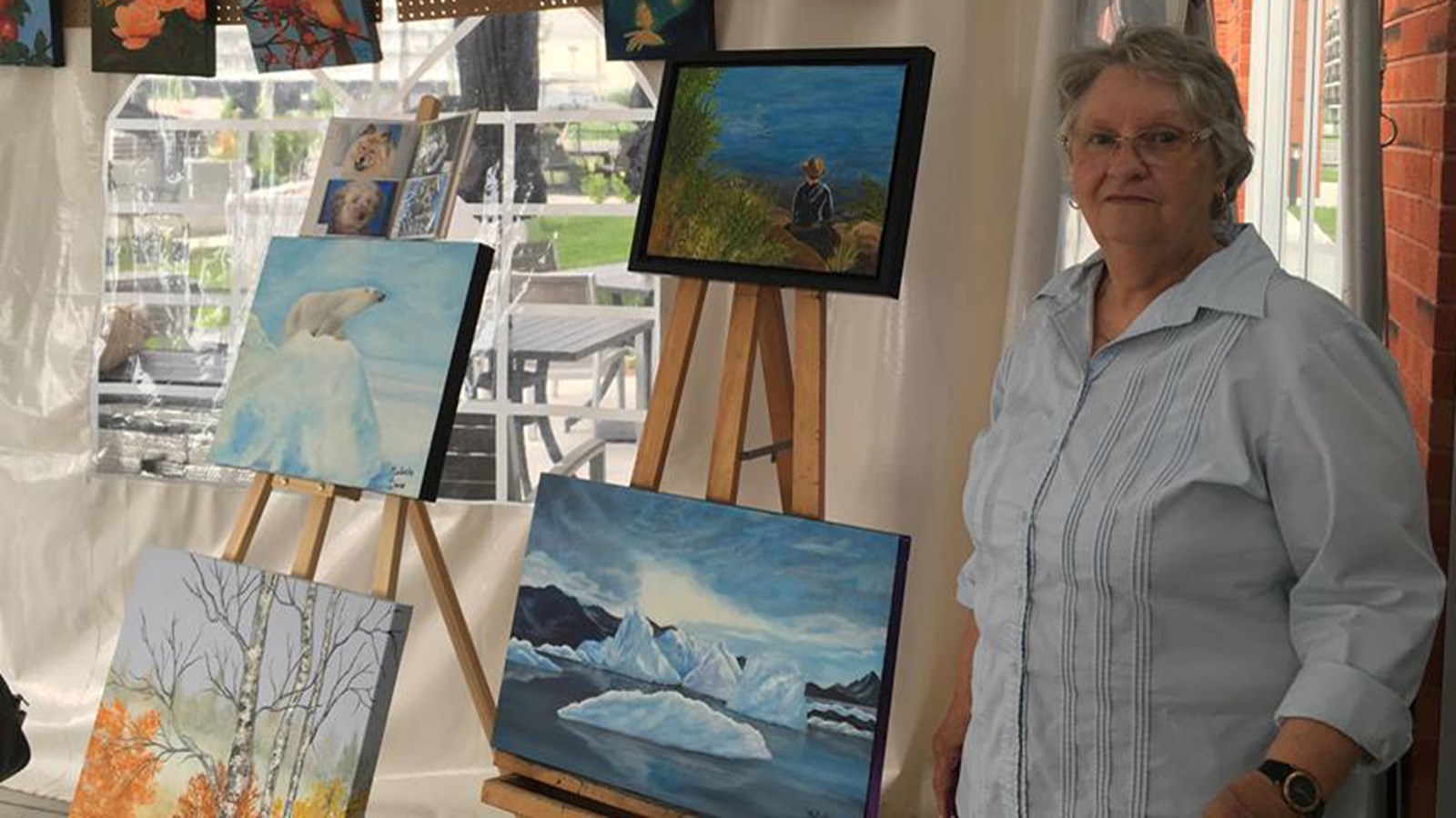 L'artiste Diane Meloche exposait aussi ses toiles sur place.