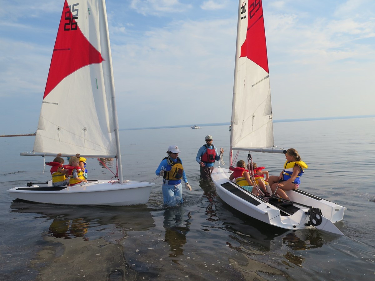 Les jeunes de NDIP s'initient à la voile