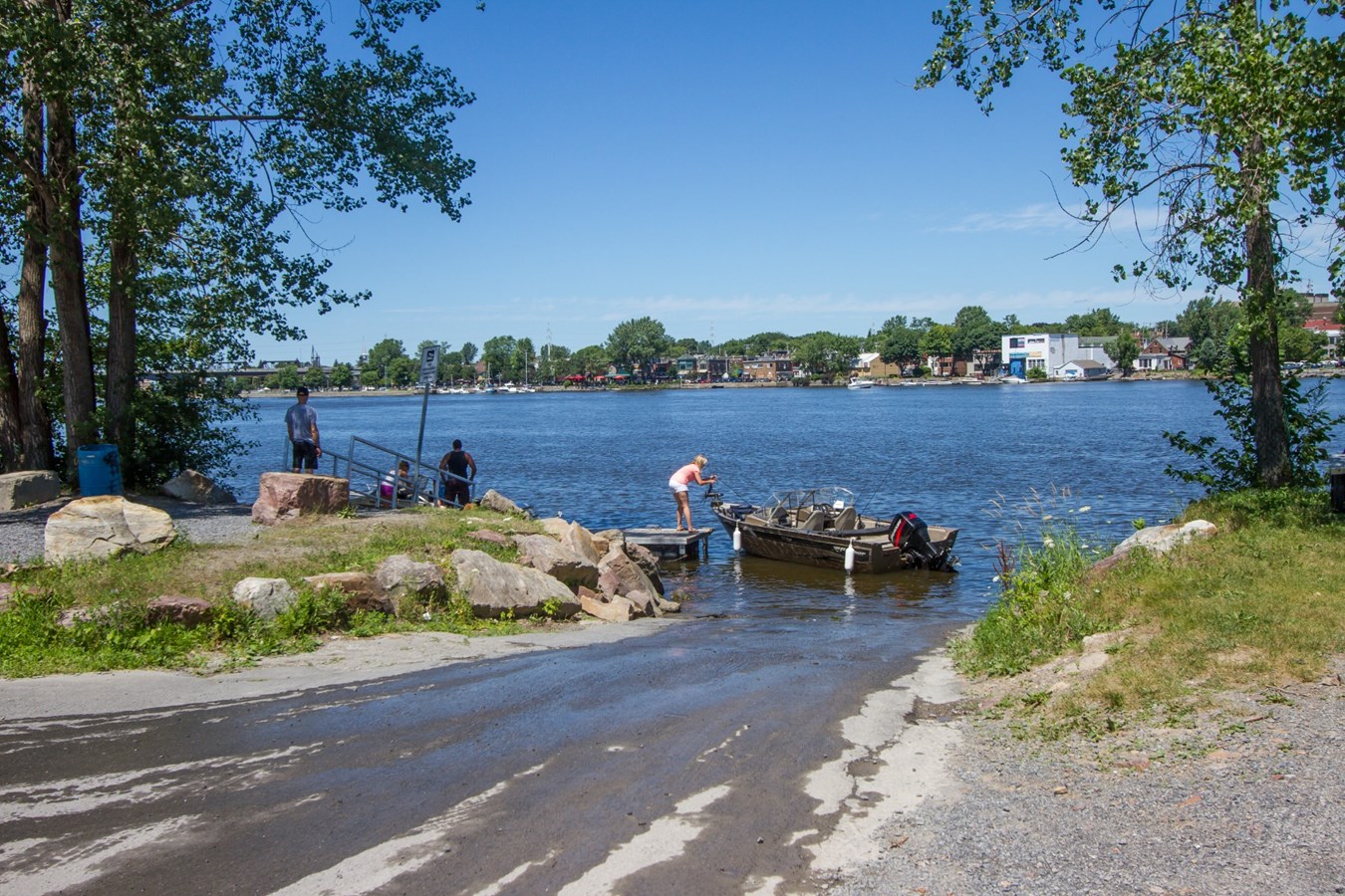 Travaux sur les descentes de bateaux à L'Île-Perrot