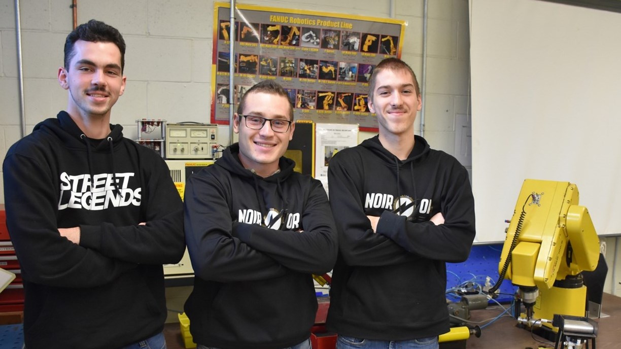 Des étudiants de génie mécanique convoitent le "Trophée Robotfly"