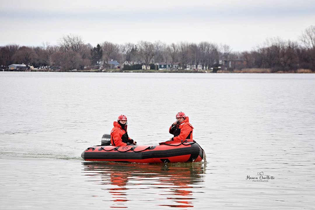 Les pompiers de Coteau-du-Lac maintiennent leurs compétences sur le plan d’eau, été comme hiver