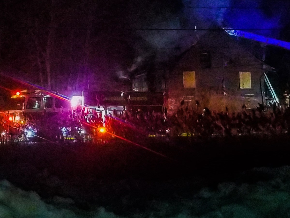 Un incendie fait rage dans une résidence de Vaudreuil-Dorion