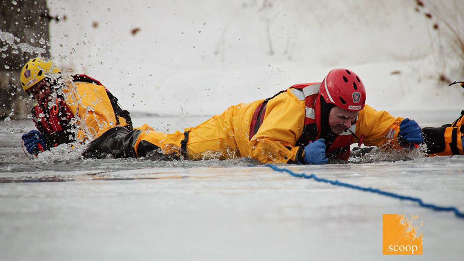 Simulation de sauvetage dans l'eau pour les pompiers de Coteau-du-Lac