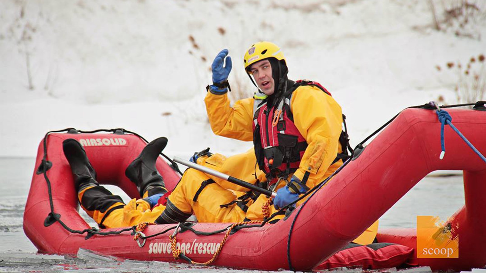 Simulation de sauvetage dans l'eau pour les pompiers de Coteau-du-Lac