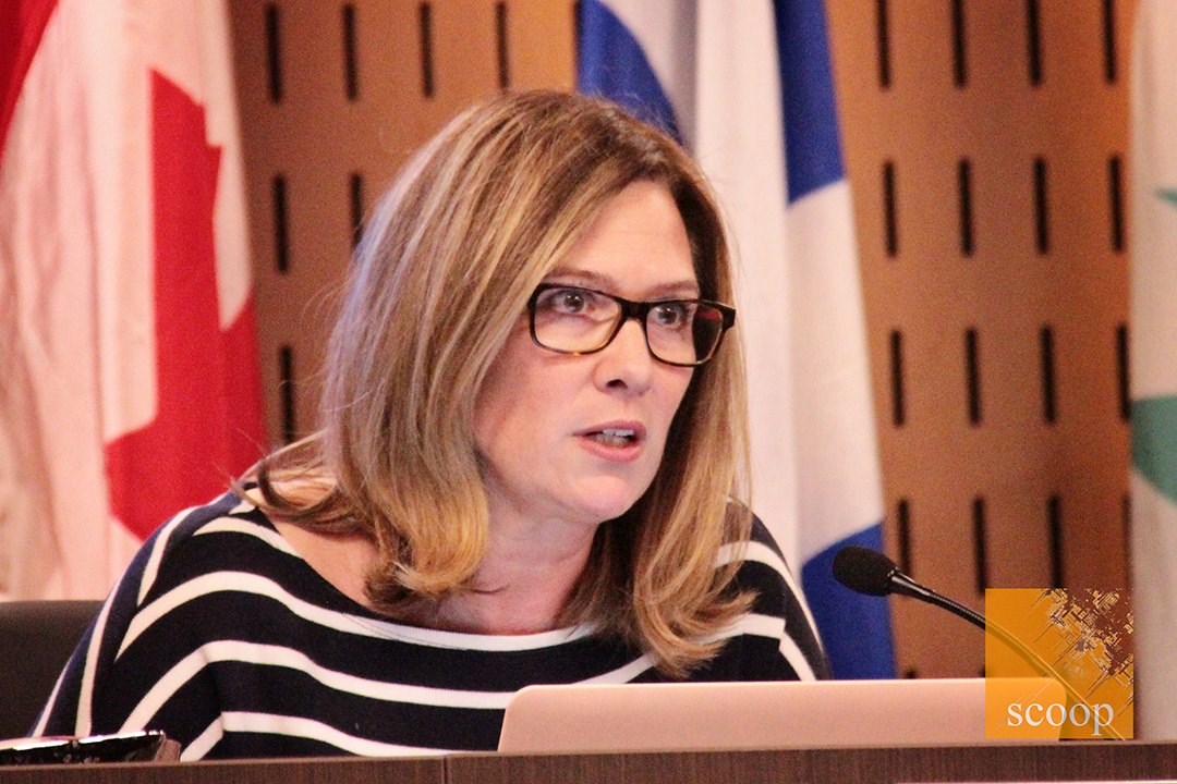 « J'ai officiellement porté plainte contre l'ensemble des membres du conseil municipal pour manque de respect envers la  personne. » - Pamela Tremblay